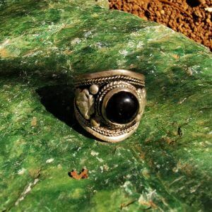 White Metal Ring with Black Onyx Wide with Flowers